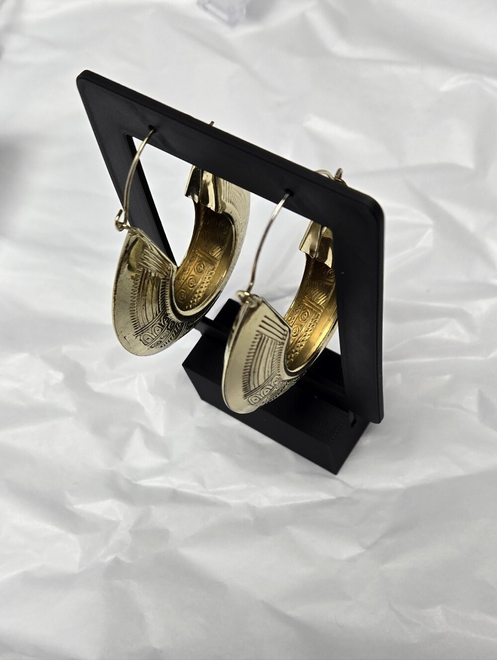 Gold Engraved Crescent Hoop Earrings - Women Jewelry - Picture 3 of 6